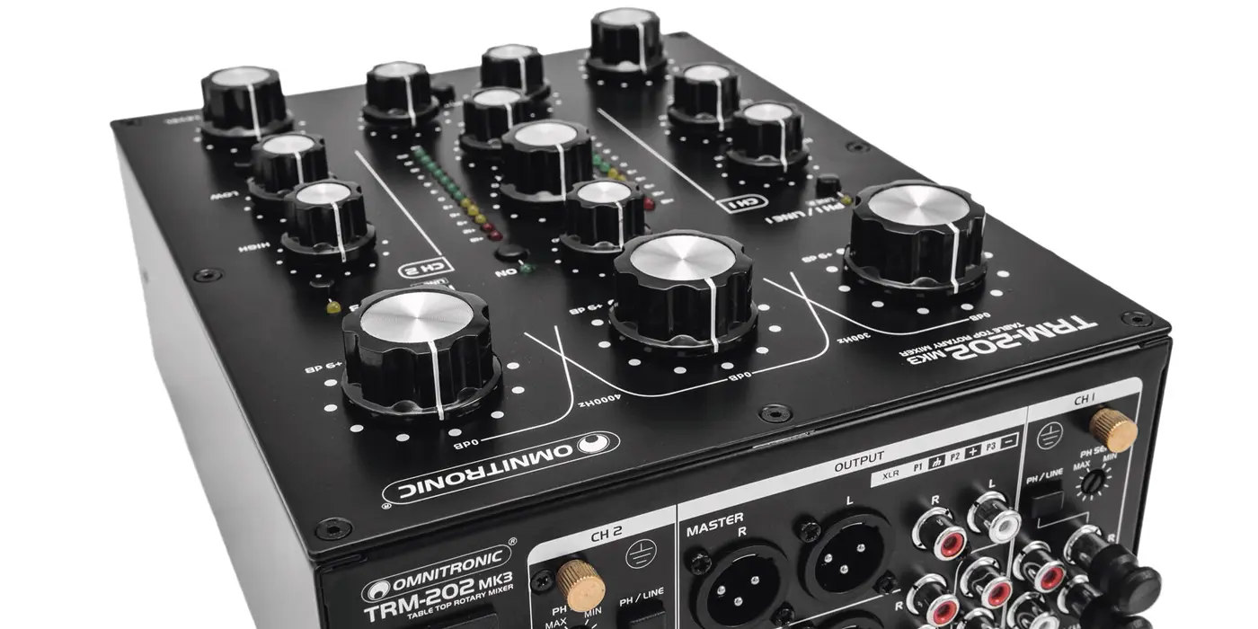 Mixeur rotatif OMNITRONIC Gros plan