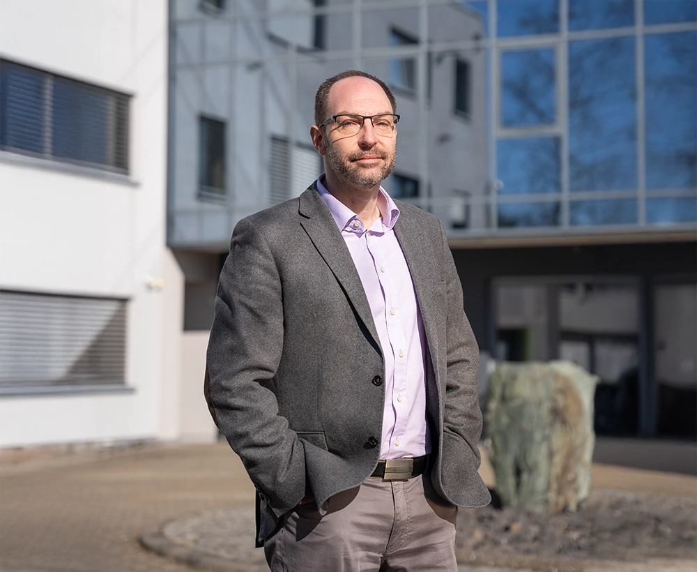 Bâtiment de l’entreprise au coucher du soleil