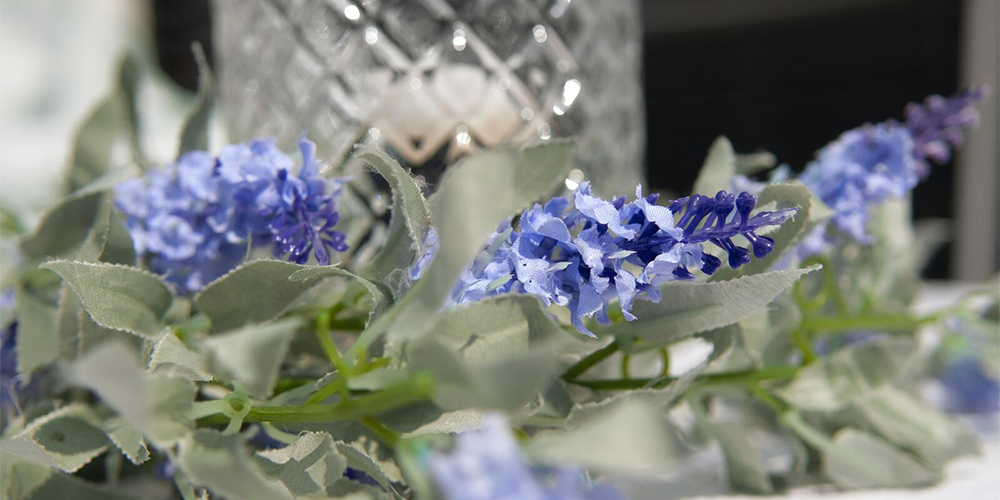 EUROPALMS Frühling mit Kunstpflanzen Girlanden & Gräser